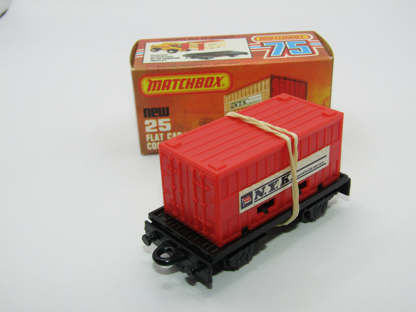 Matchbox Superfast No 25C Flat Car Container ORANGE-RED NYK