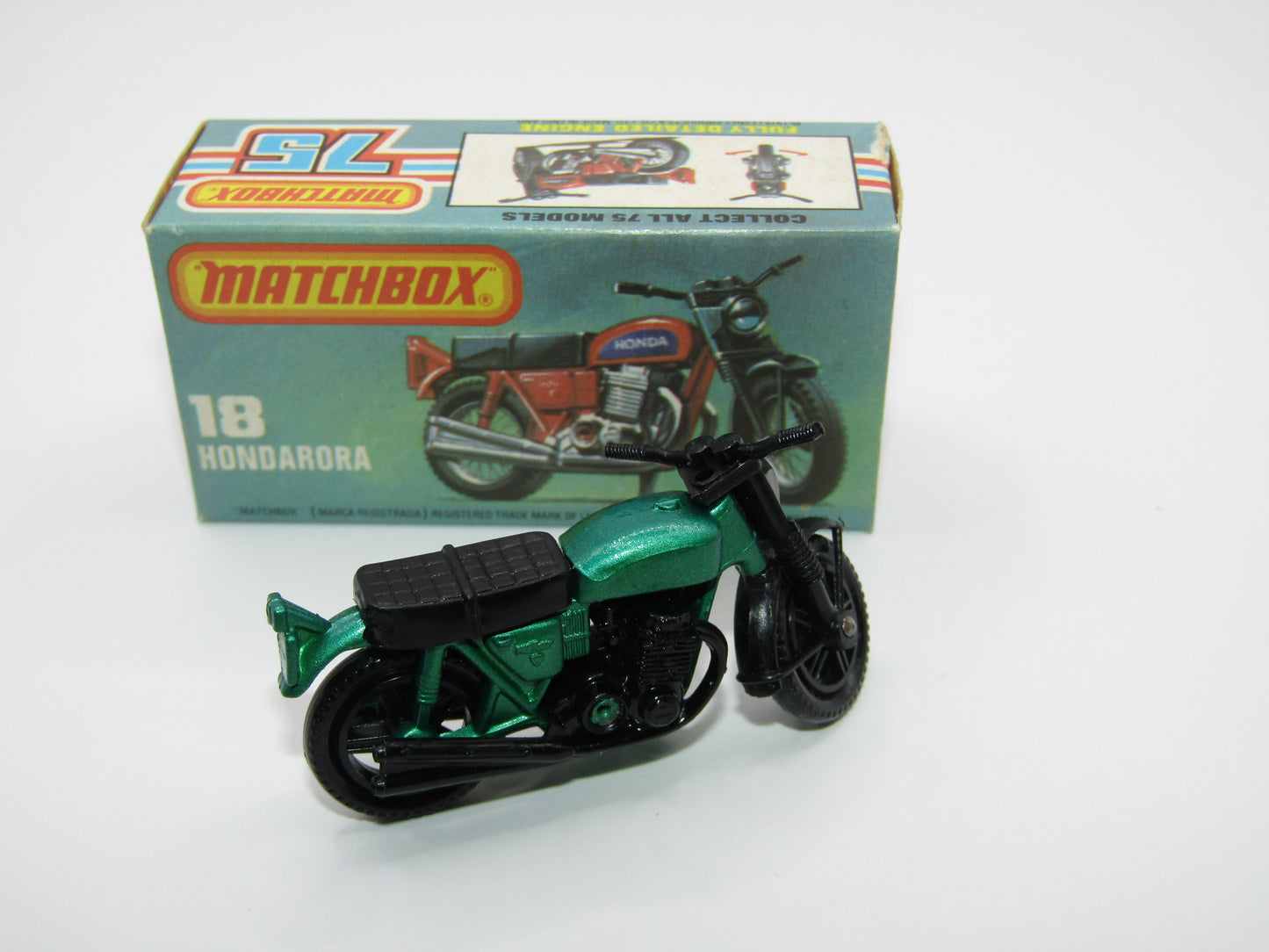 Matchbox Superfast No 18B Hondarora Motorcycle, Metallic Green, BLACK Engine, Mag Wheels