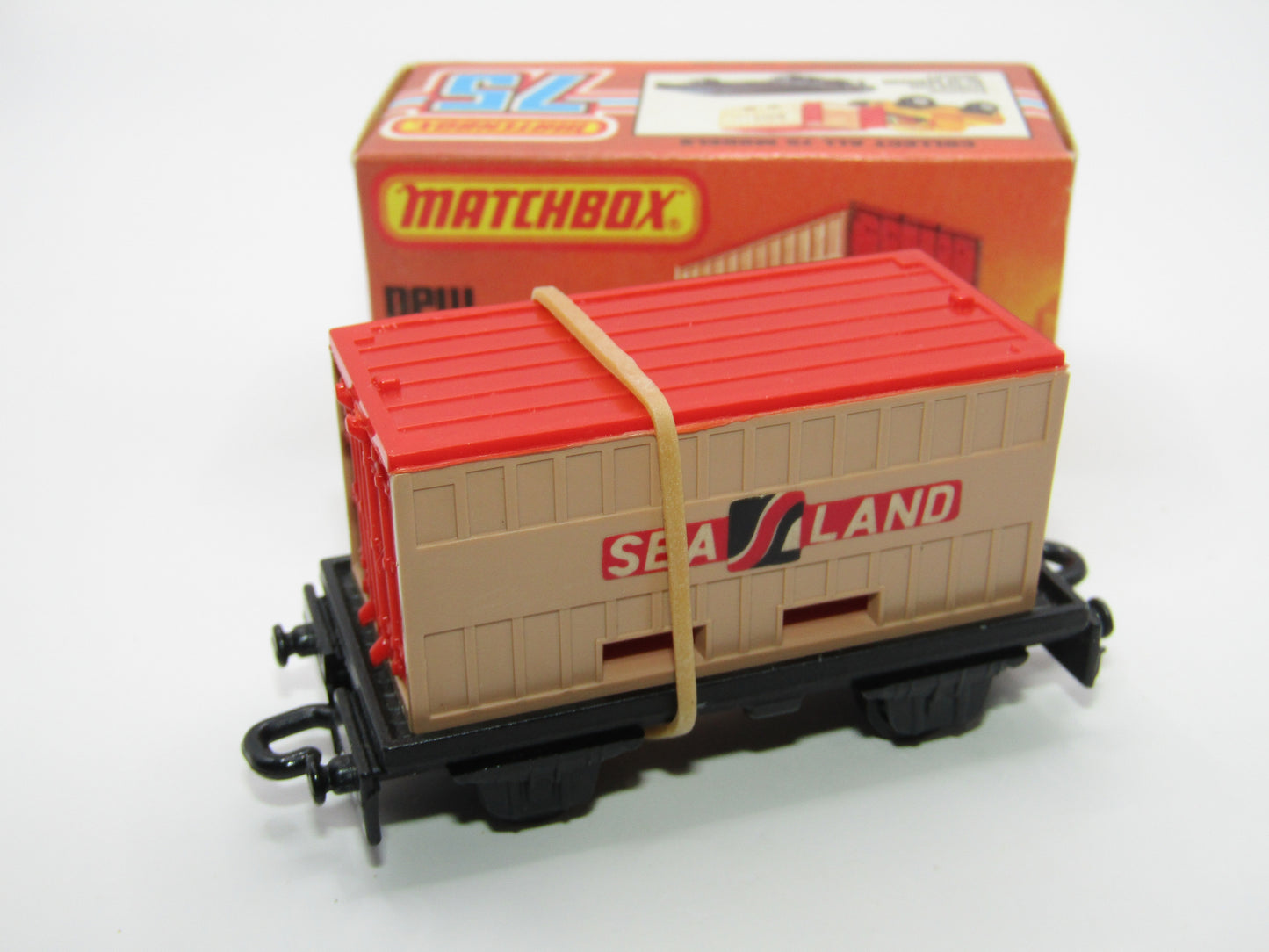 Matchbox Superfast No 25C Flat Car Container Sealand - DIFFERENT Labels