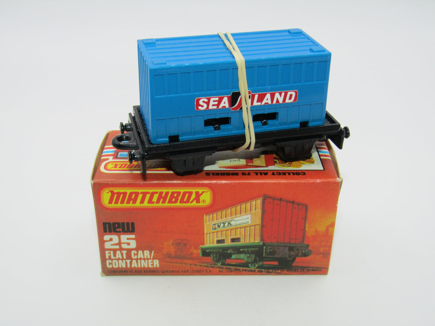 Matchbox Superfast No 25C Flat Car Container DARK BLUE - Sealand
