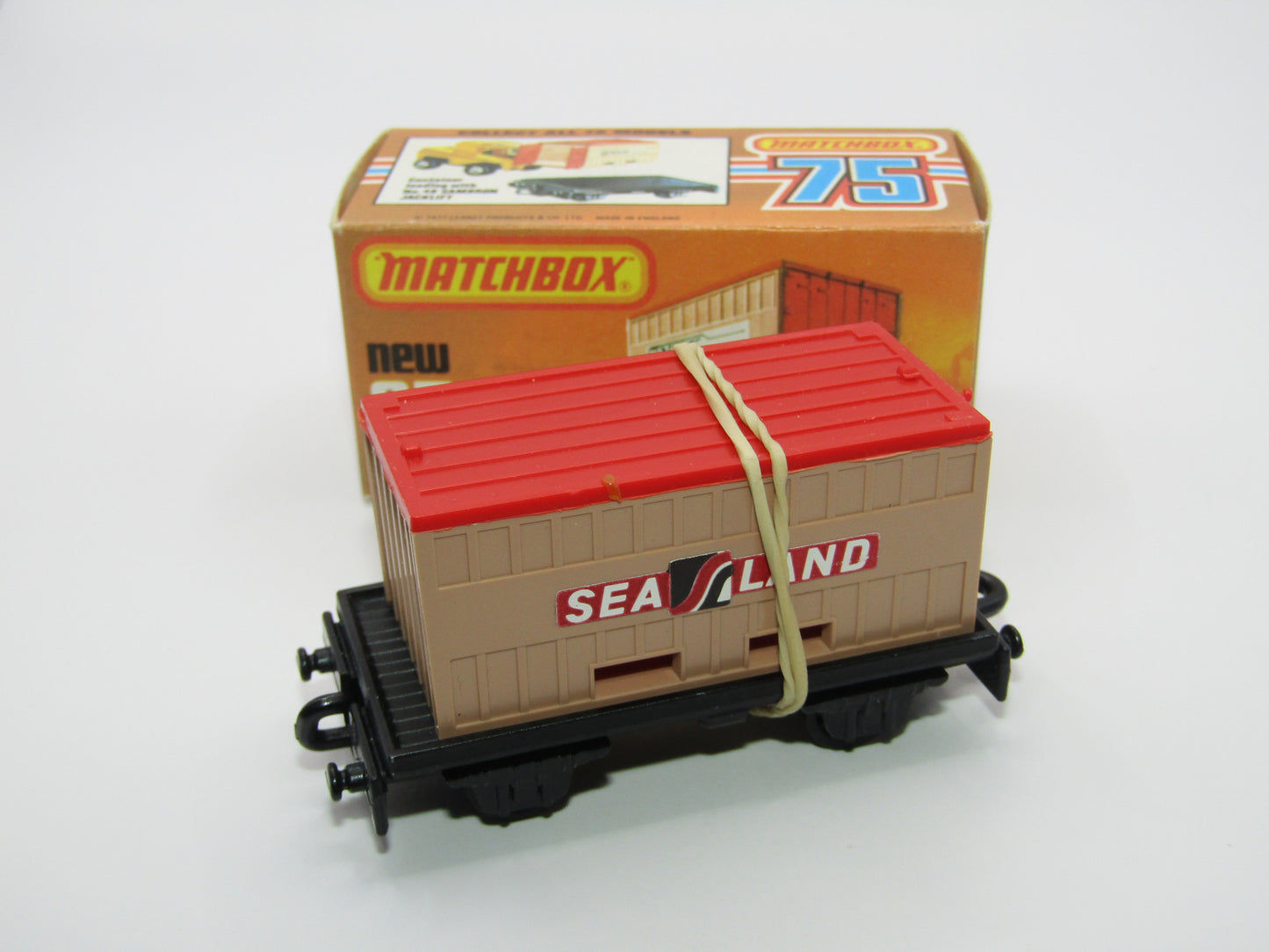 Matchbox Superfast No 25C Flat Car Container Dark Tan SEALAND