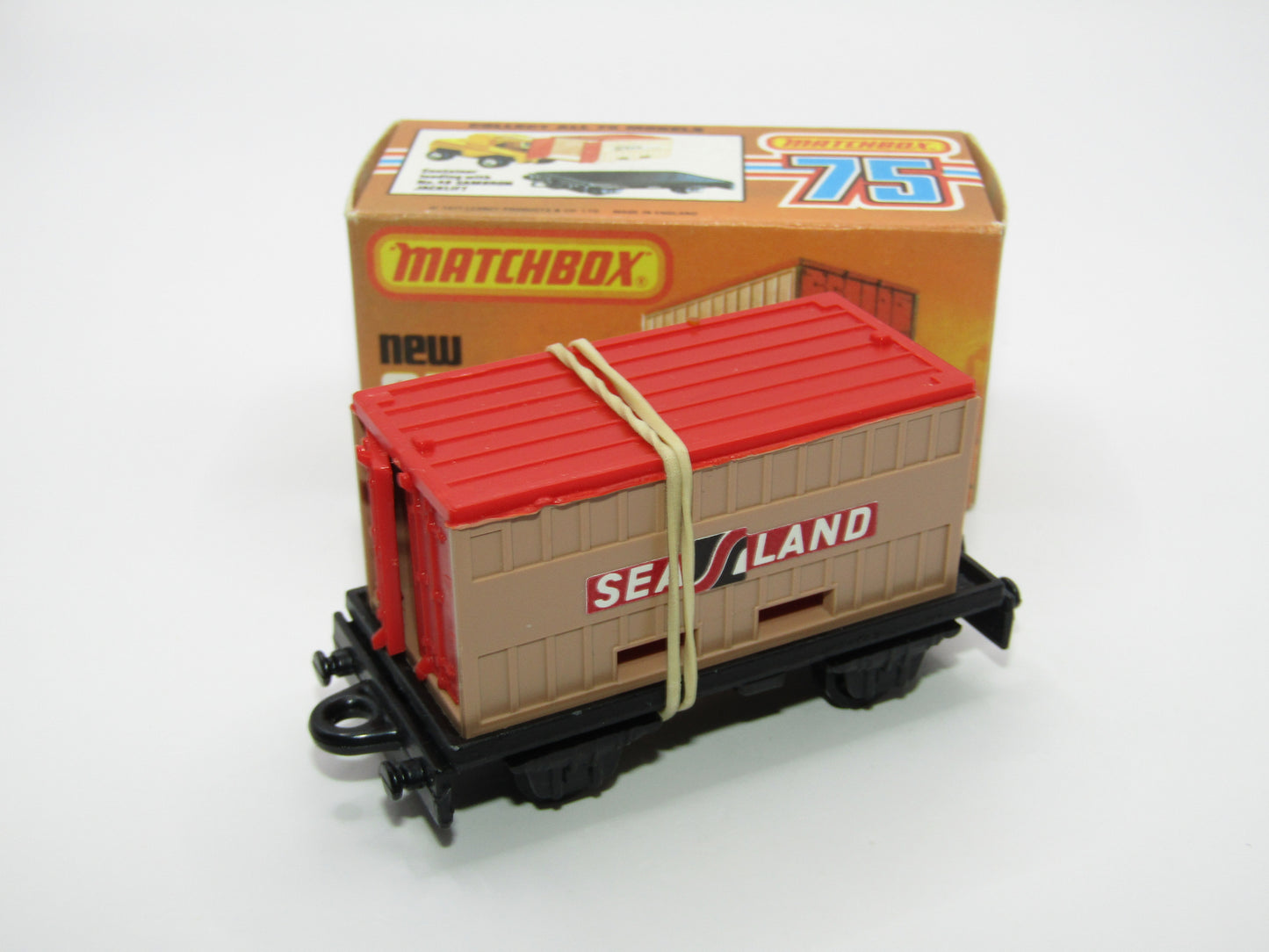 Matchbox Superfast No 25C Flat Car Container Dark Tan SEALAND