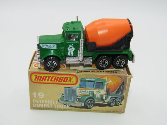 Matchbox Superfast No 19D Peterbilt Cement Truck SOLID GREEN, CLEAR WINDOWS