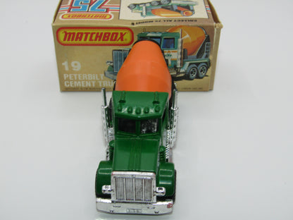 Matchbox Superfast No 19D Peterbilt Cement Truck SOLID GREEN, CLEAR WINDOWS