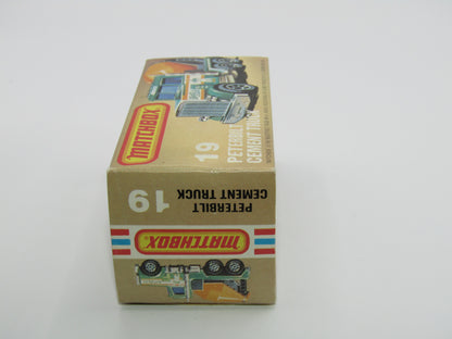 Matchbox Superfast No 19D Peterbilt Cement Truck SOLID GREEN, Amber Windows