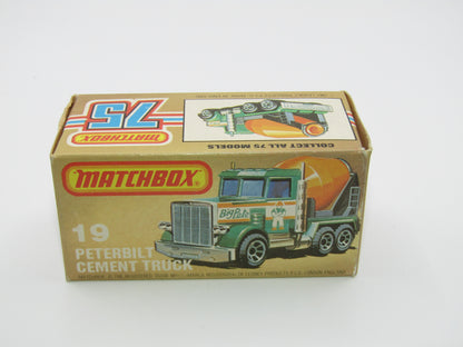 Matchbox Superfast No 19D Peterbilt Cement Truck Metallic MATT Green, ALL WHITE Tampo