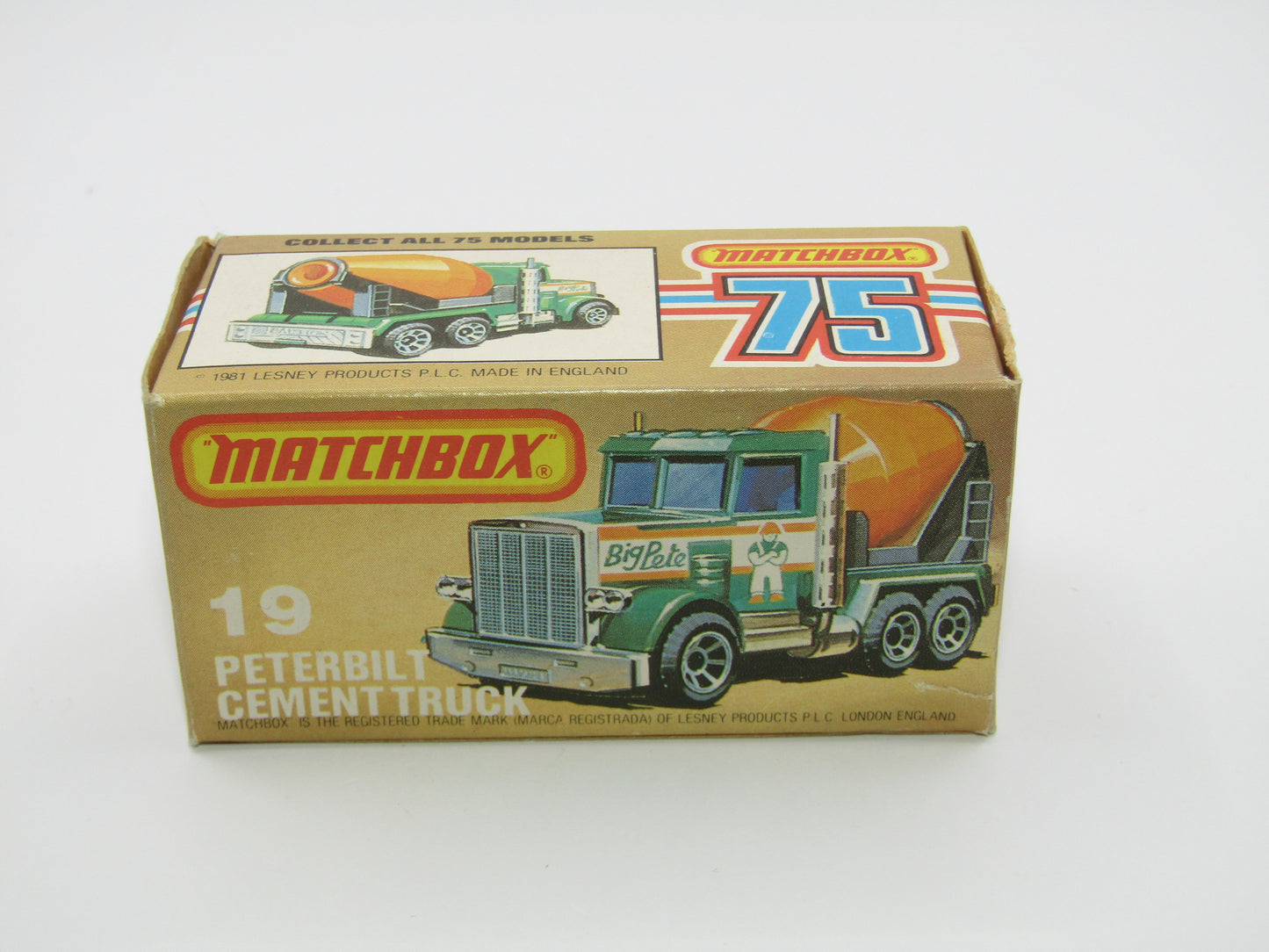 Matchbox Superfast No 19D Peterbilt Cement Truck Metallic MATT Green, ALL WHITE Tampo