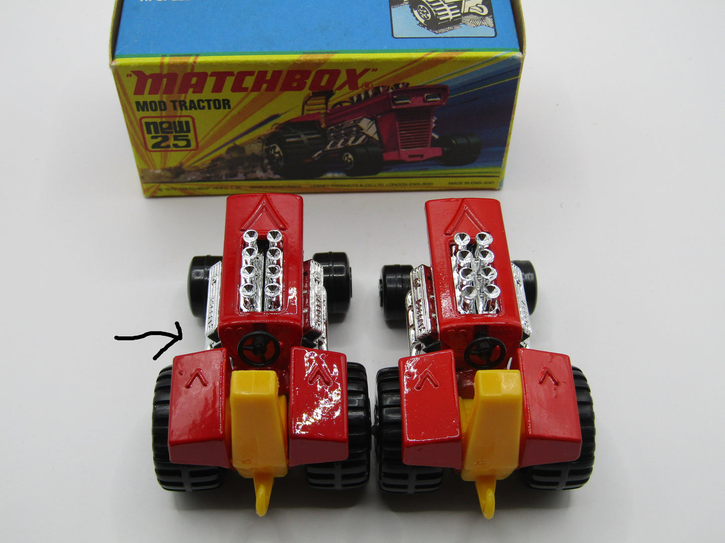 Matchbox Superfast No 25B Mod Tractor DARK Red, Maltese Cross Wheels