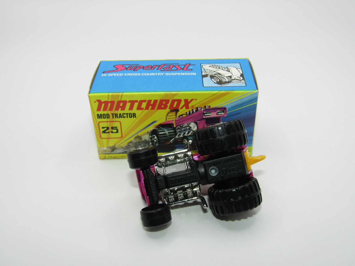 Matchbox Superfast No 25B Mod Tractor Purple with FENDERS