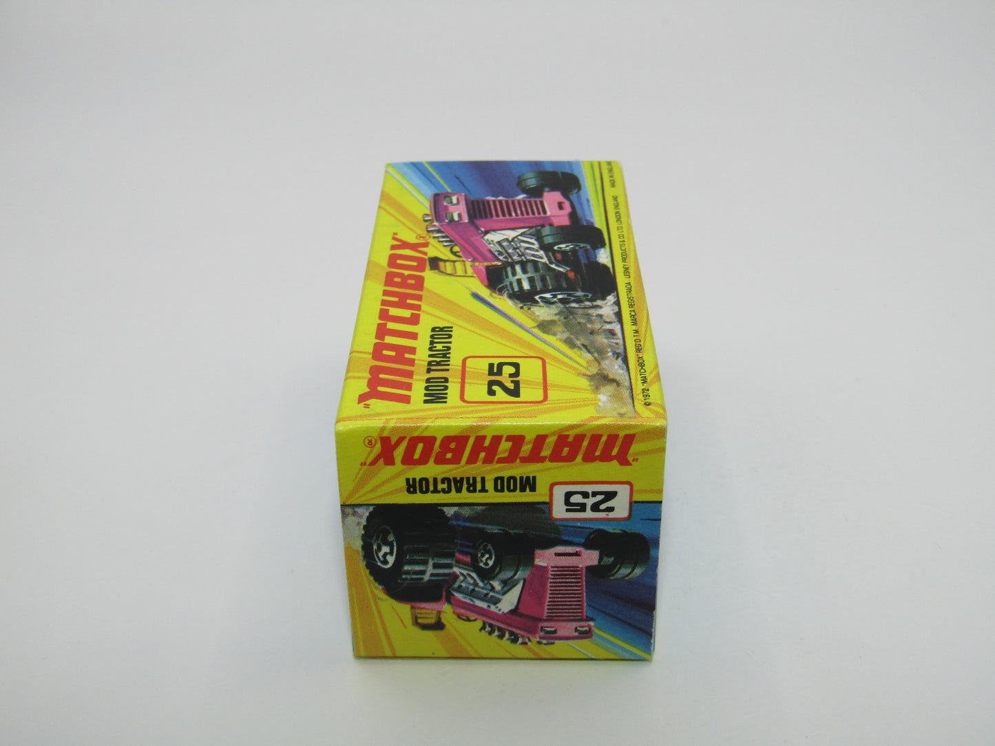 Matchbox Superfast No 25B Mod Tractor Met Pink 5 CROWN Front Wheels
