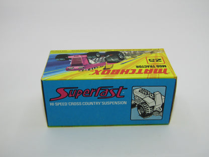 Matchbox Superfast No 25B Mod Tractor Met Pink 5 CROWN Front Wheels