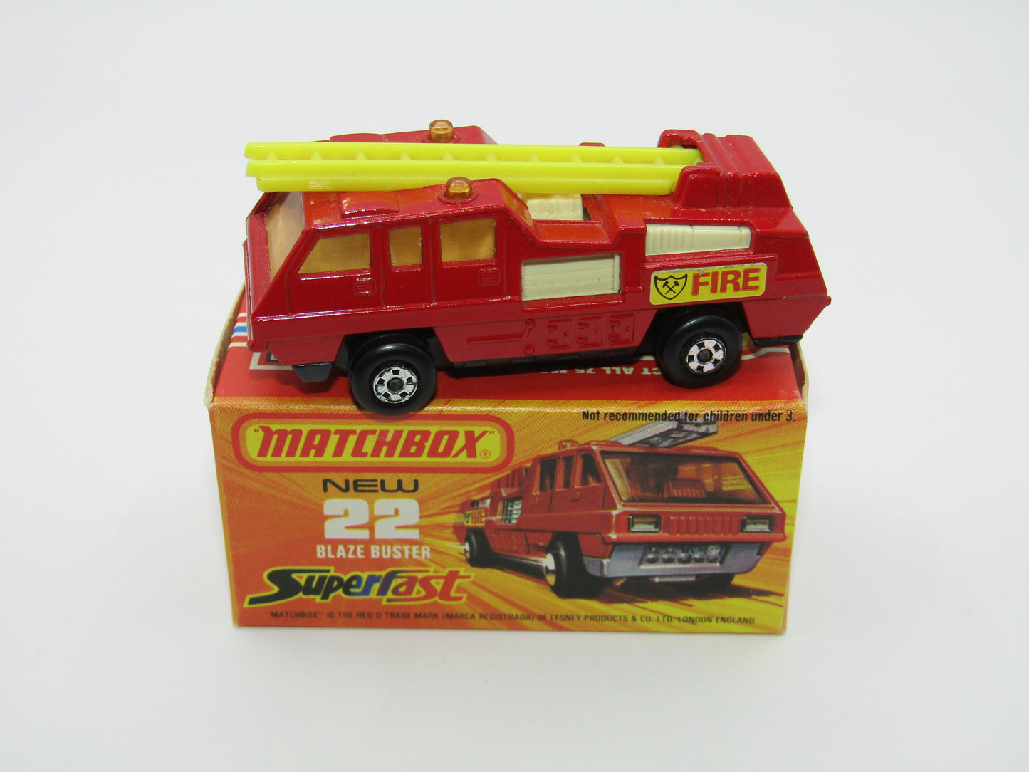 Matchbox Superfast No 22C Blaze Buster, Yellow Ladder, CREAM Interior, GLOSSY GREY Base