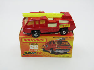Matchbox Superfast No 22C Blaze Buster, Yellow Ladder, CREAM Interior, GLOSSY GREY Base