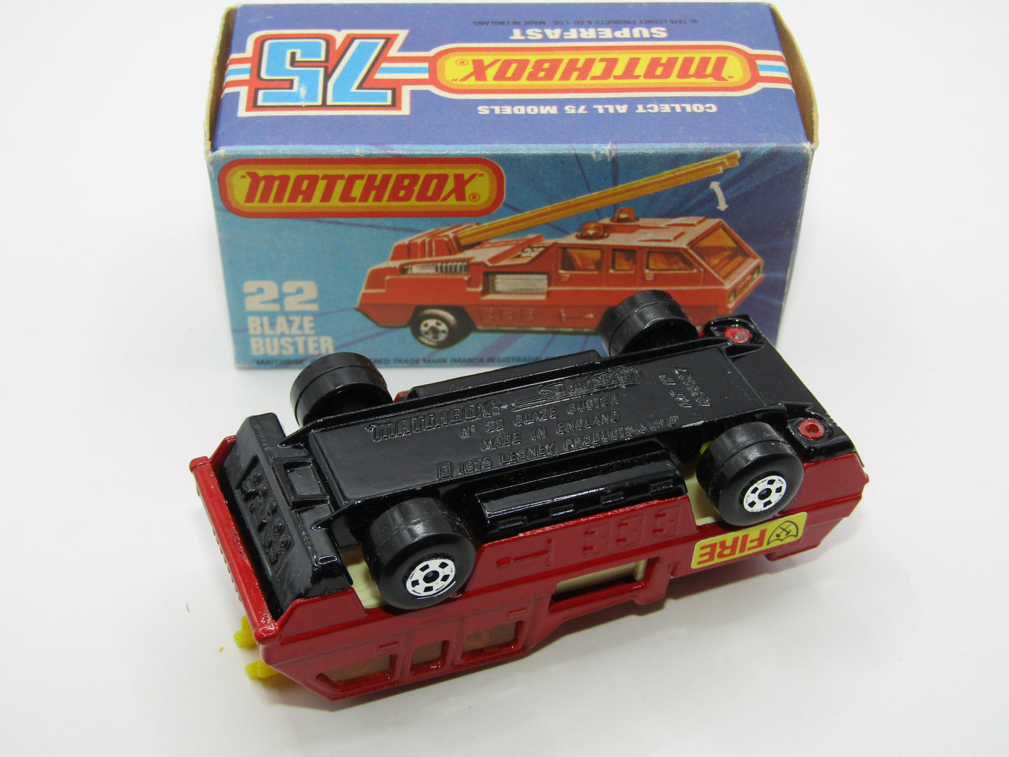 Matchbox Superfast No 22C Blaze Buster, Yellow Ladder, BEIGE Interior, GLOSS BLACK Base