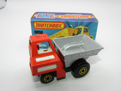 Matchbox Superfast No 26C Site Dumper FLAT BLACK BASE Yellow Hubs