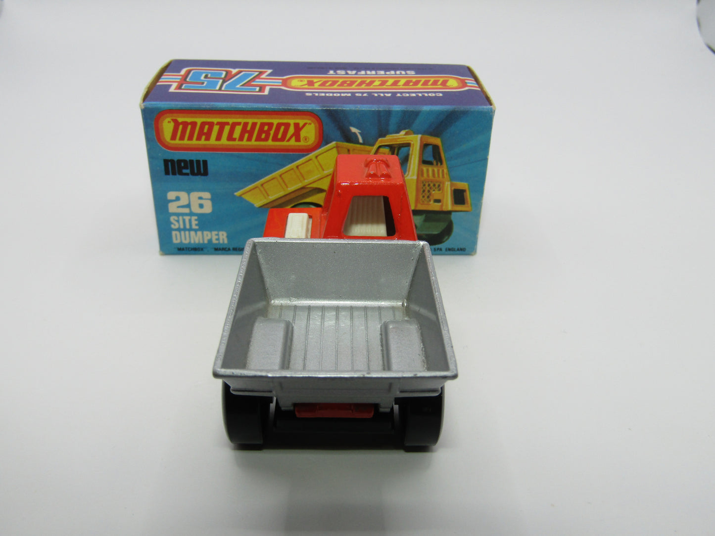 Matchbox Superfast No 26C Site Dumper FLAT BLACK BASE Yellow Hubs