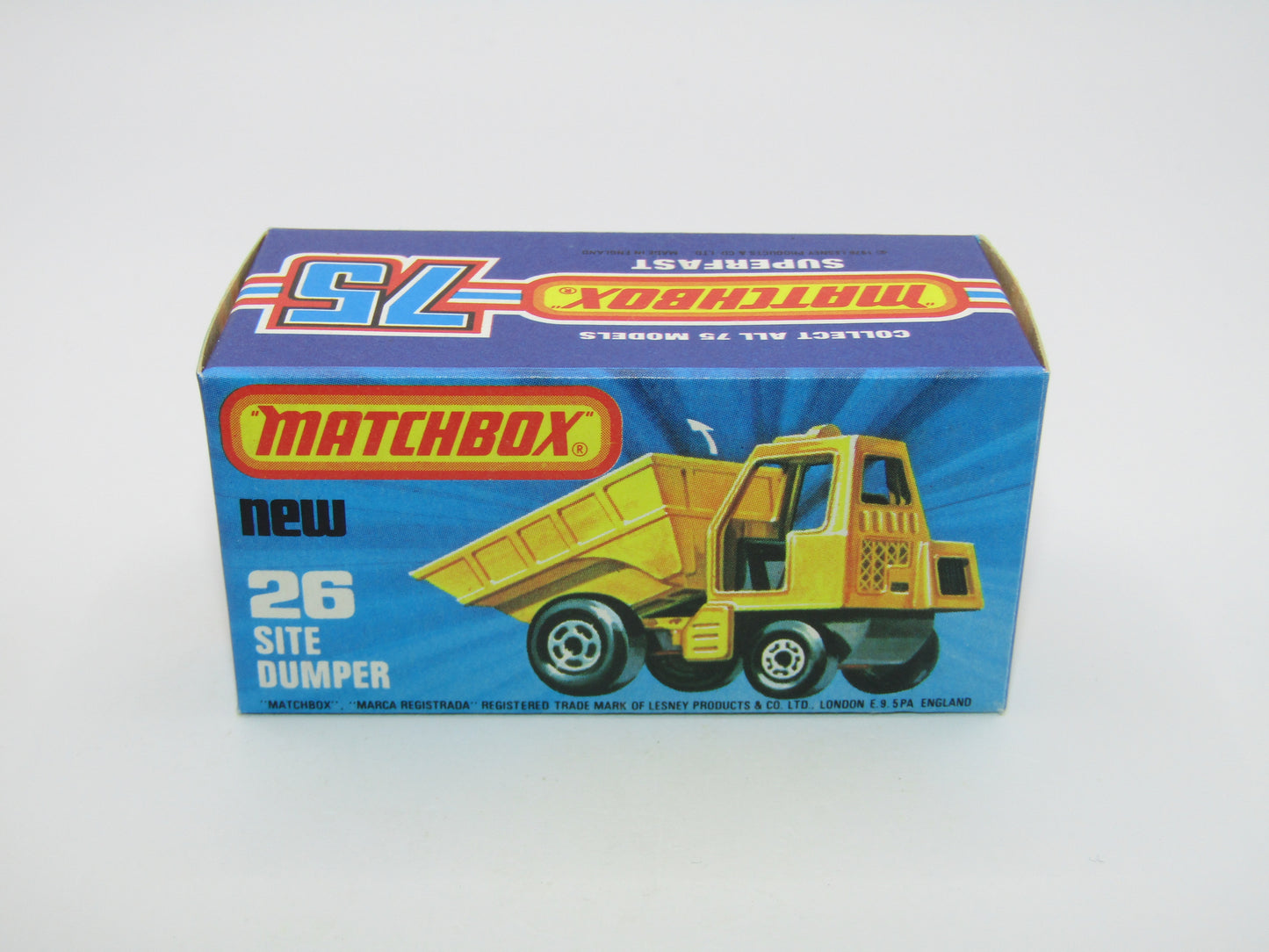 Matchbox Superfast No 26C Site Dumper RED Cab YELLOW Int CHARCOAL Base