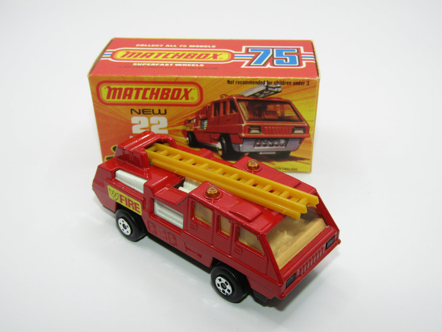 Matchbox Superfast No 22C Blaze Buster, Red, White Interior, DARK ORANGE Ladder, FLAT BLACK base
