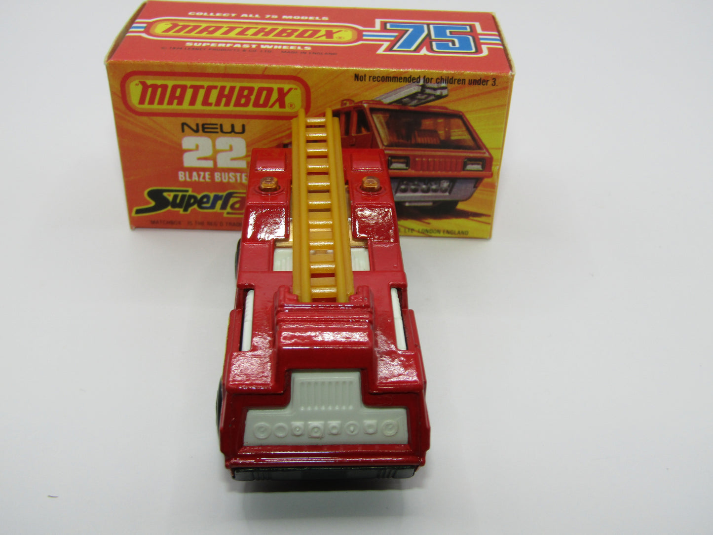 Matchbox Superfast No 22C Blaze Buster, Red, White Interior, DARK ORANGE Ladder, FLAT BLACK base