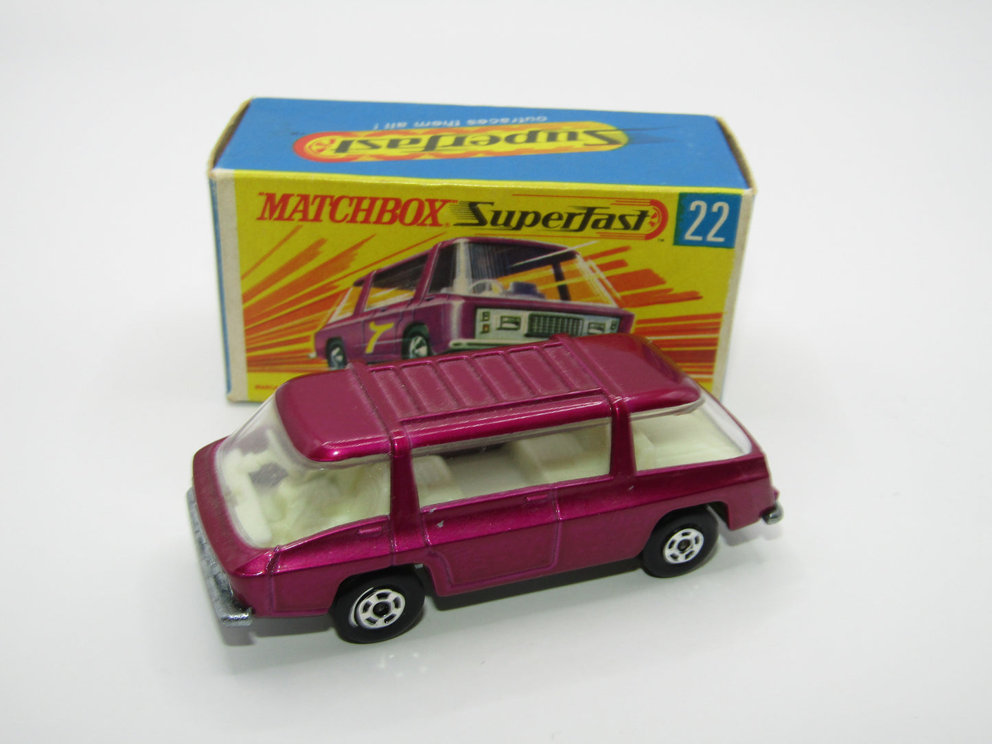 Matchbox Superfast No 22B Freeman Intercity Commuter Light Purple, Unpainted Base