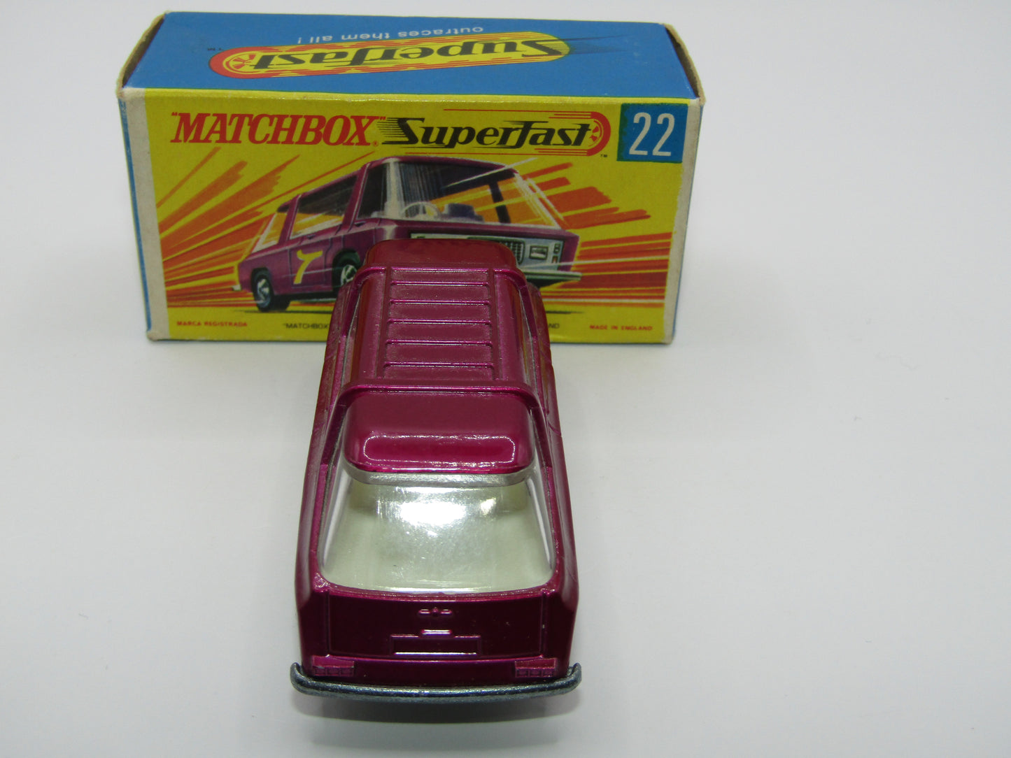 Matchbox Superfast No 22B Freeman Intercity Commuter Light Purple, Unpainted Base