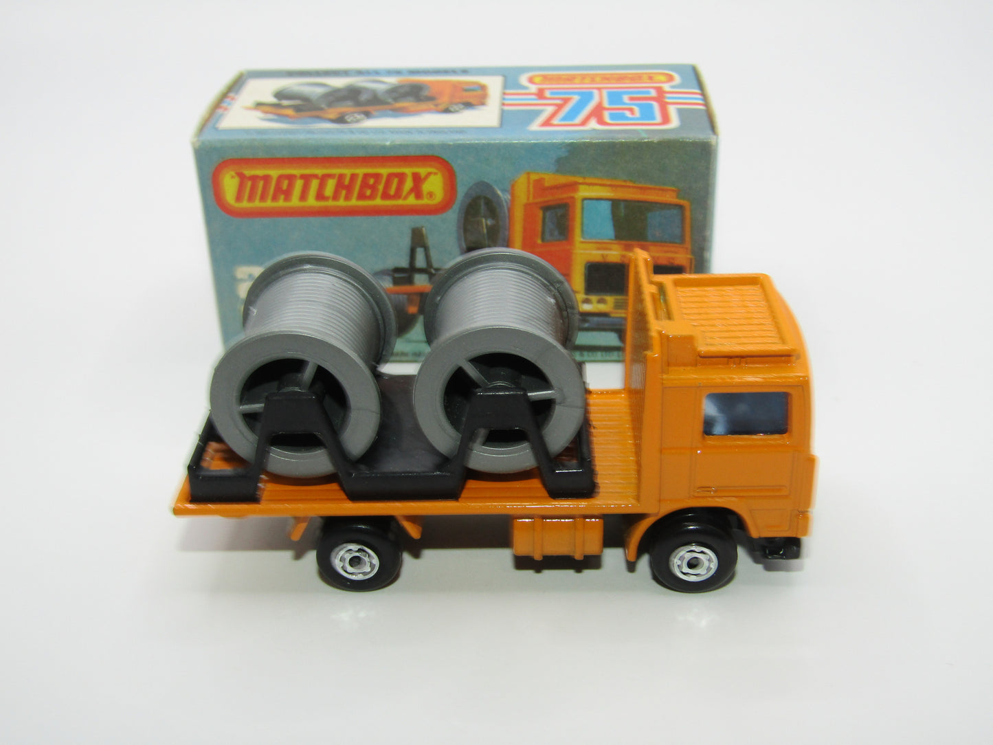 Matchbox Superfast No 26E Volvo Cable Truck MALTESE CROSS Wheels