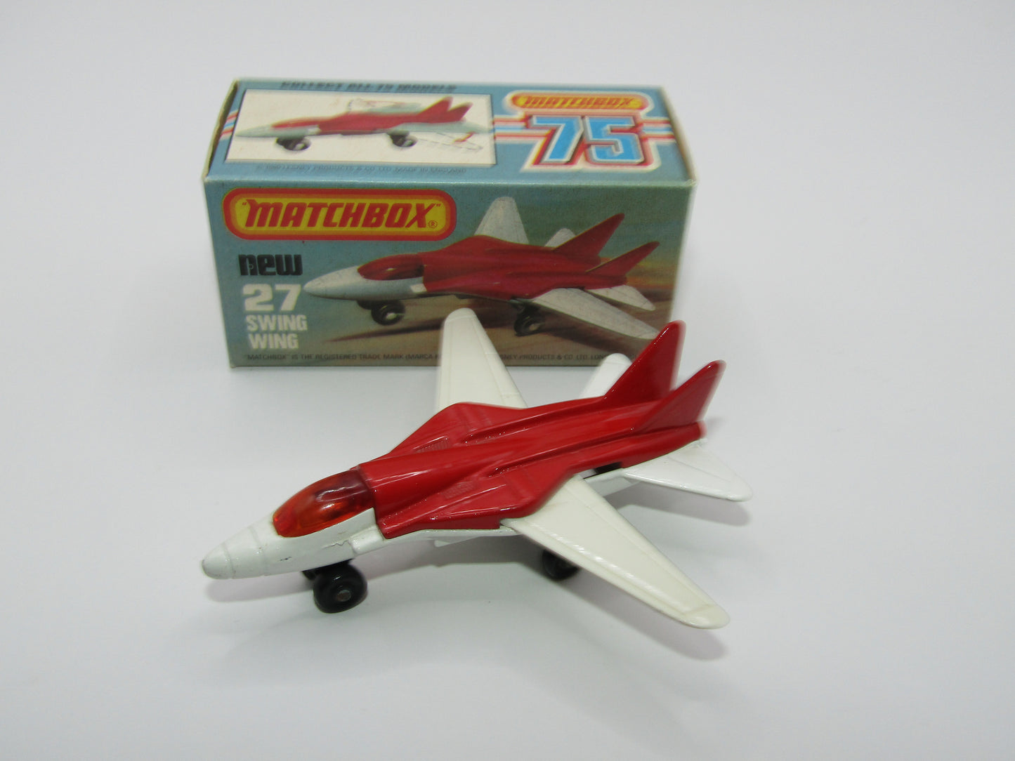 Matchbox Superfast No 27C Swing Wing No Tampo AMBER Windows