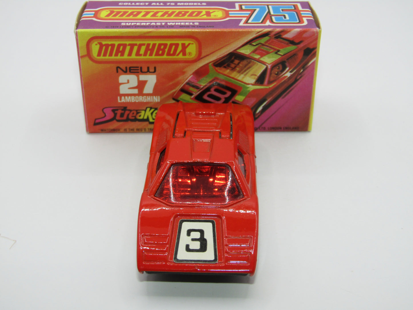 Matchbox Superfast No 27B Lamborghini Countach RED "3" RED Windows