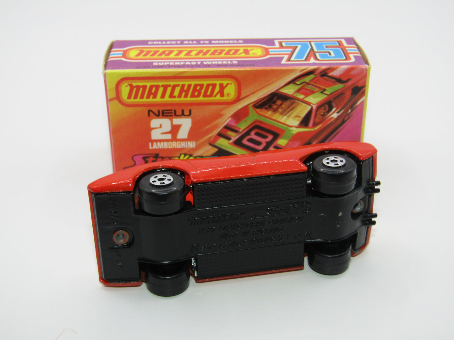 Matchbox Superfast No 27B Lamborghini Countach RED "3" RED Windows