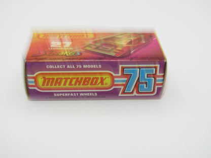 Matchbox Superfast No 27B Lamborghini Countach OFF-WHITE Interior