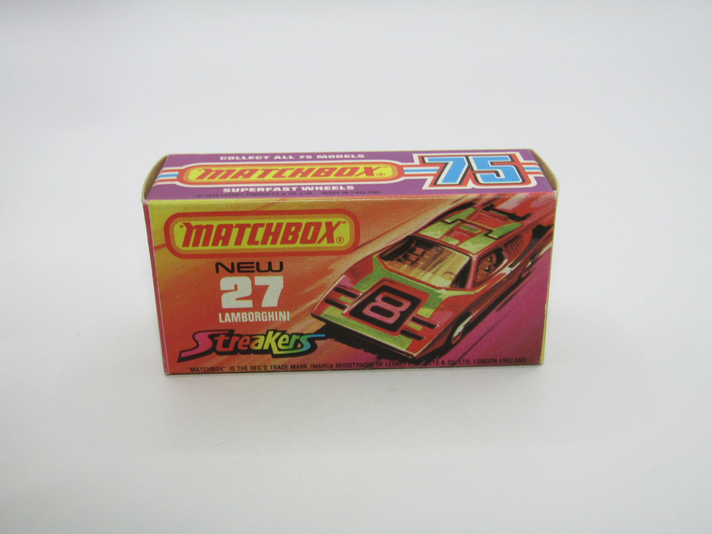 Matchbox Superfast No 27B Lamborghini Countach DARK RED WHITE Interior