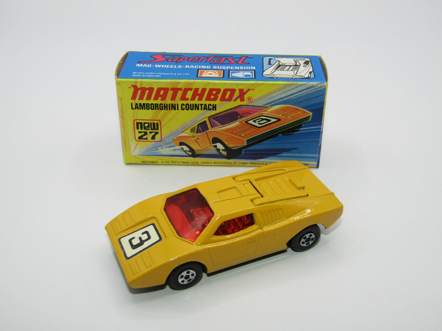Matchbox Superfast No 27B Lamborghini Countach Dark Yellow Black base