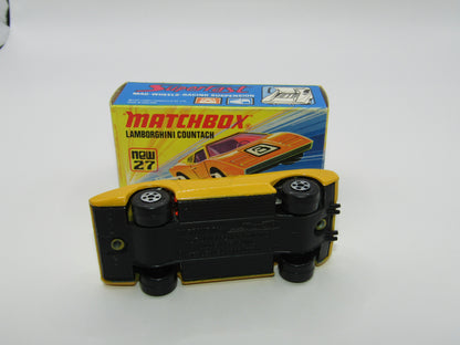 Matchbox Superfast No 27B Lamborghini Countach Dark Yellow Black base