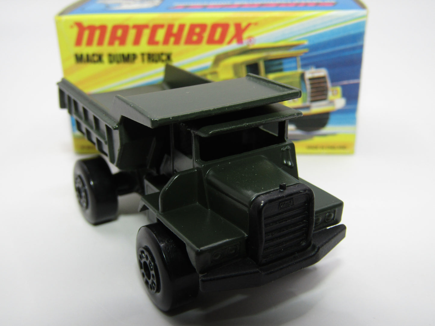 Matchbox Superfast No 28A Mack Dump Truck OLIVE DRAB with "i" Box