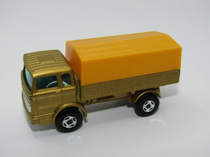 Matchbox Superfast 1A Mercedes Truck - Black Axle Clip