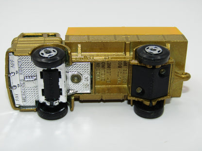 Matchbox Superfast 1A Mercedes Truck - Black Axle Clip