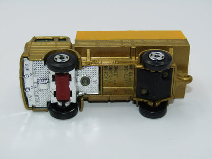 Matchbox Superfast 1A Mercedes Truck - Red Axle Clip