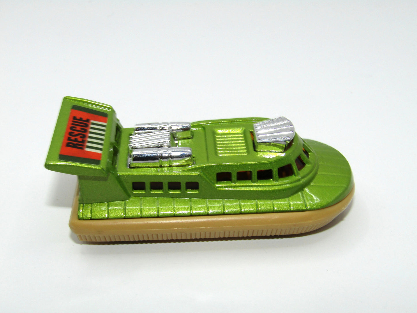 Matchbox Superfast 2C Rescue Hovercraft in Lime Green Beige base