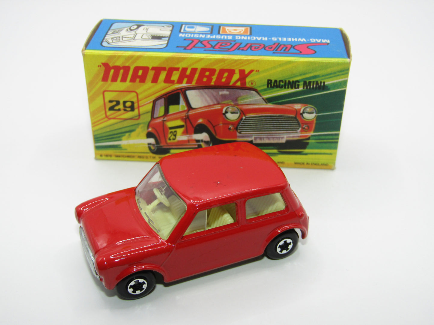 Matchbox Superfast No 29B Racing Mini Centre Cut Wheels NO LABELS