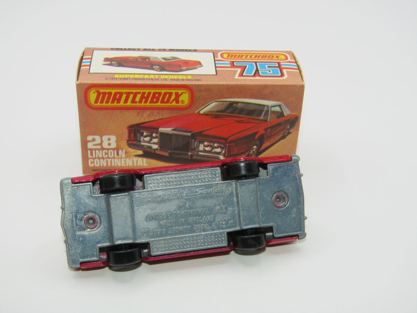 Matchbox Superfast No 28C Lincoln Continental, DARK Pinkish Red, CHOCOLATE Interior