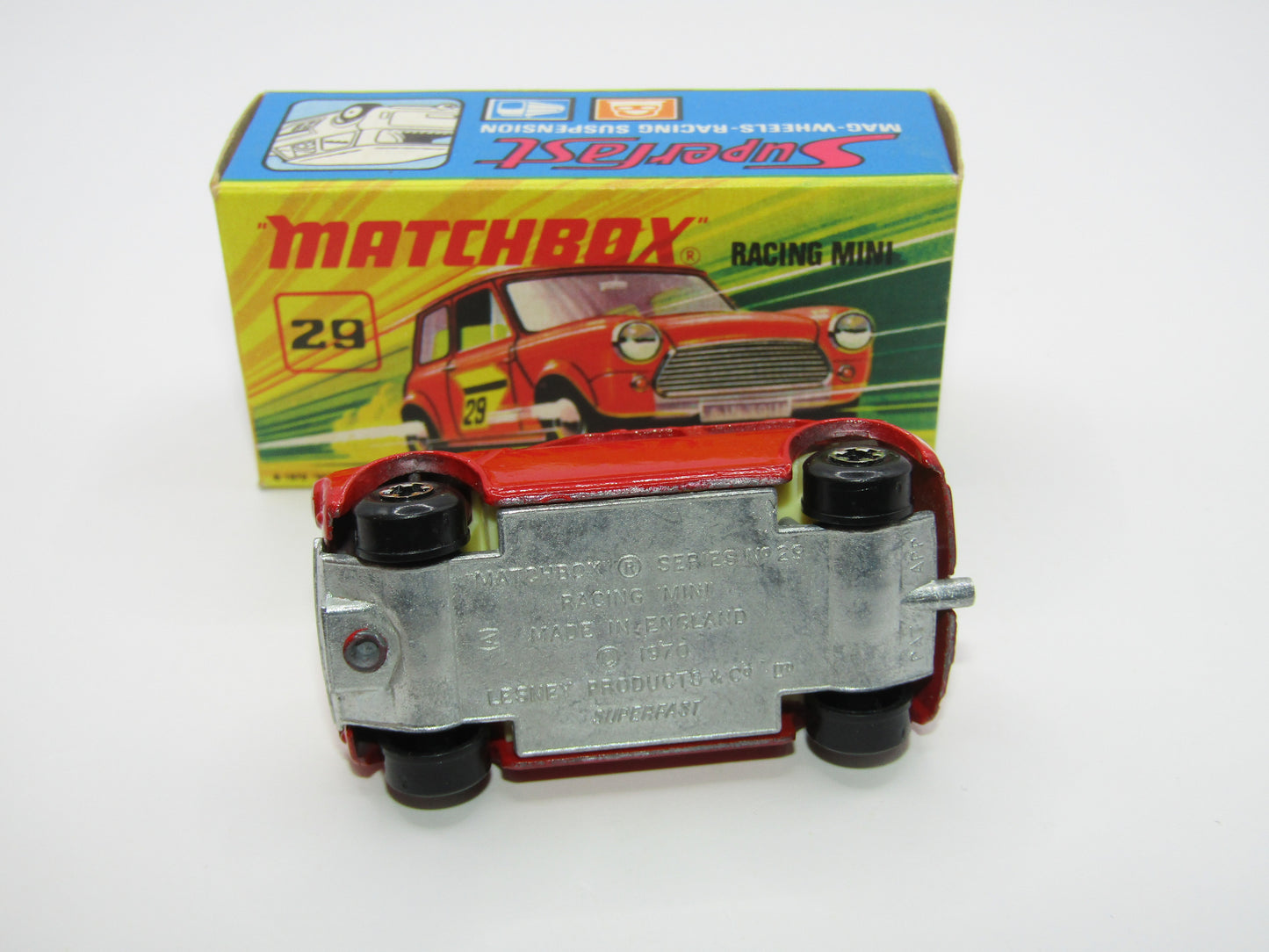 Matchbox Superfast No 29B Racing Mini Centre Cut Wheels NO LABELS