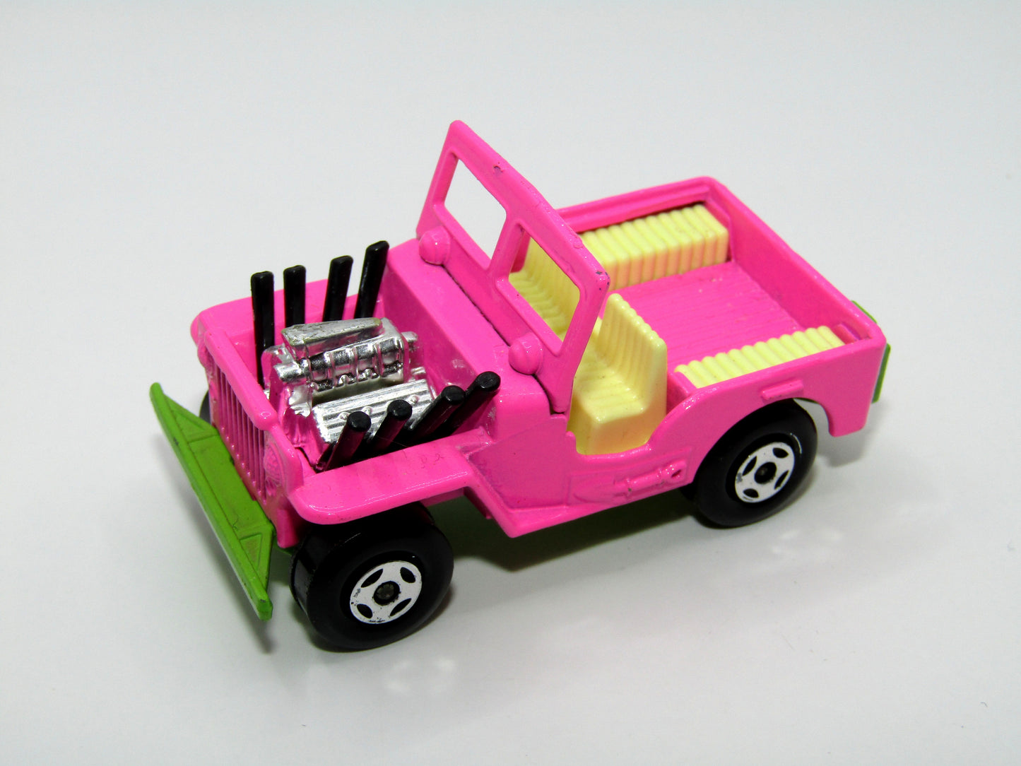 Matchbox Superfast 2B Jeep Hot Rod Hot Pink Dark Green Base