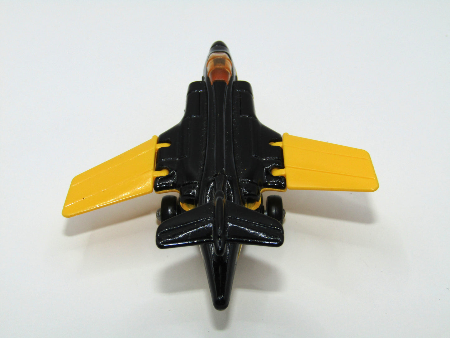 Matchbox Superfast 2D S2 Jet Light Amber Windows Yellow & Black