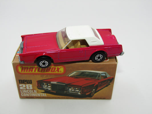 Matchbox Superfast No 28C Lincoln Continental, PINK, Beige Interior