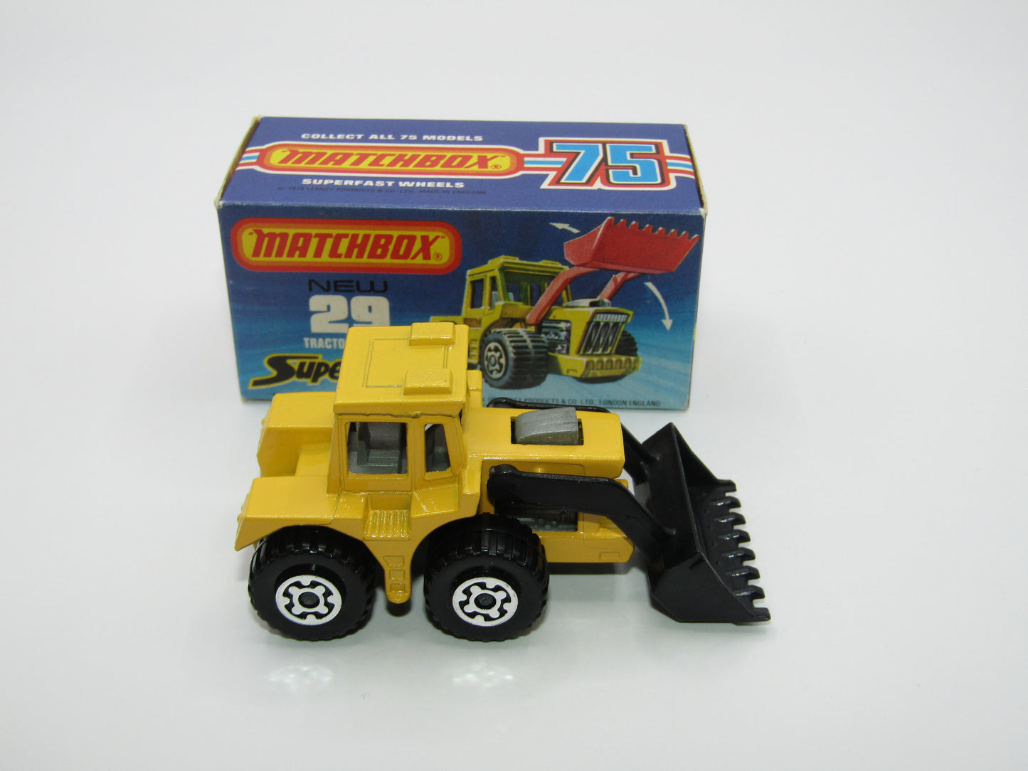 Matchbox Superfast No 29c Tractor Shovel SILVER GREY Interior YELLOW Body