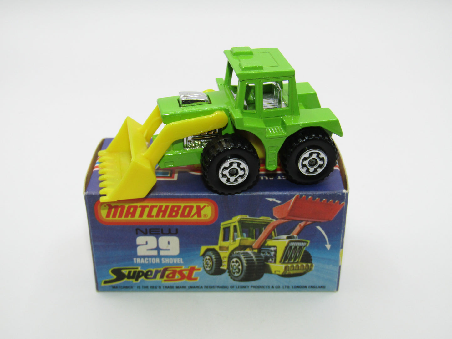 Matchbox Superfast No 29c Tractor Shovel LIME GREEN Yellow Base