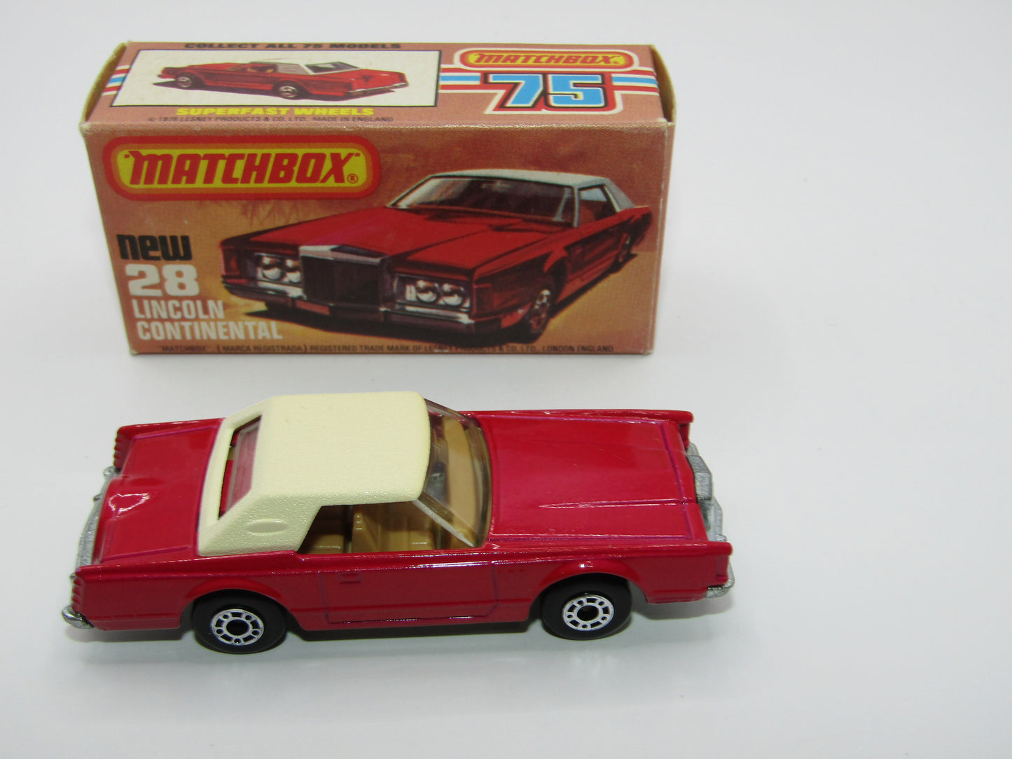 Matchbox Superfast No 28C Lincoln Continental, DARK PINK, Beige Interior