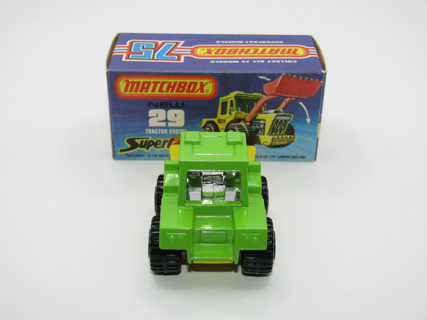 Matchbox Superfast No 29c Tractor Shovel LIME GREEN Yellow Base