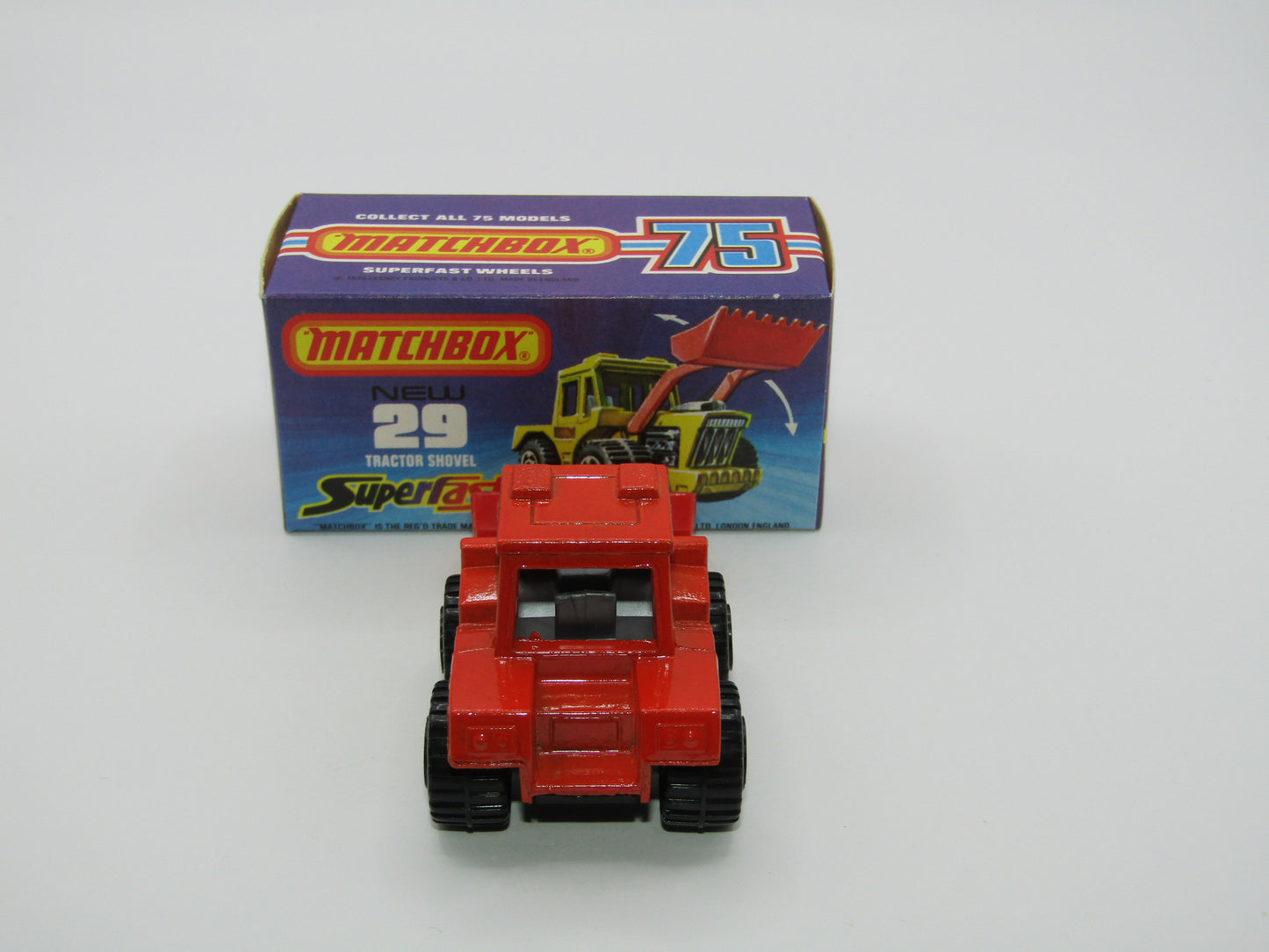 Matchbox Superfast No 29c Tractor Shovel Orange-Red RED Shovel Silver Interior