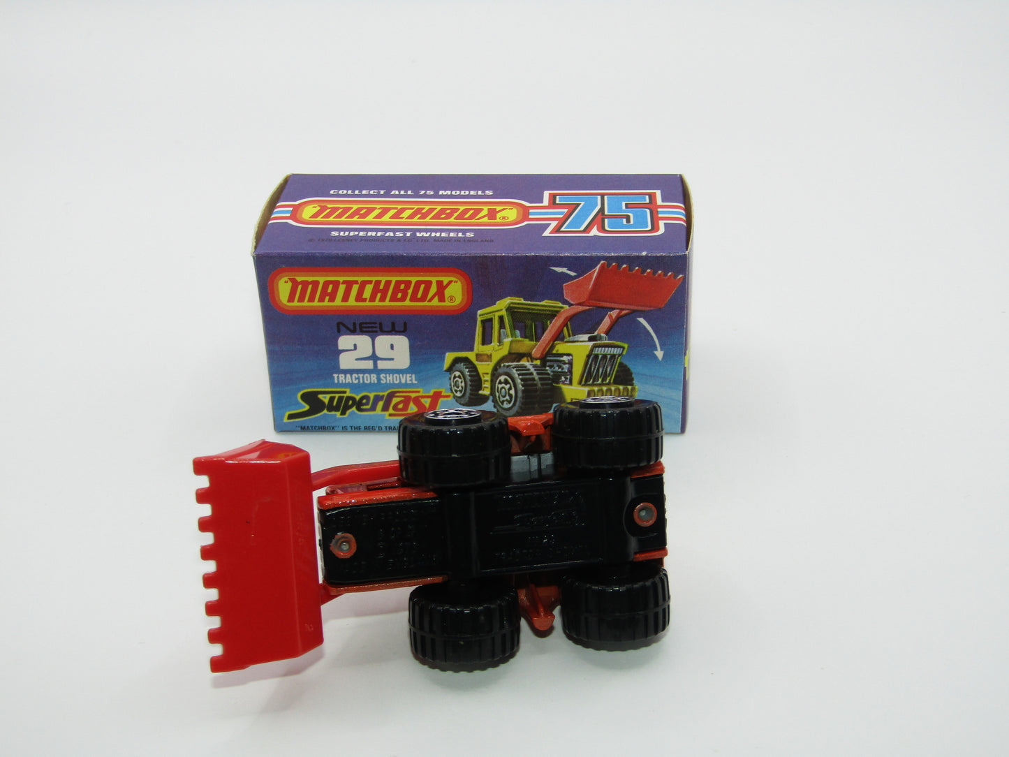 Matchbox Superfast No 29c Tractor Shovel Orange-Red RED Shovel Silver Interior